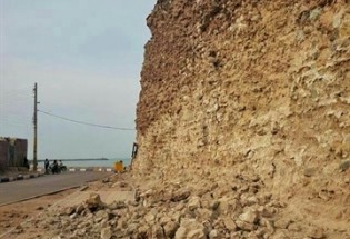 علل تخریب دیوار قلعه پرتغالی‌ها در جزیره هرمز بررسی می‌شود