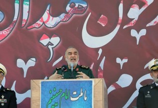 سرلشکر سلامی: آرزوی دشمنان را در این سرزمین دفن خواهیم کرد/ «آرتین» نماد مظلومیت ملت ایران است
